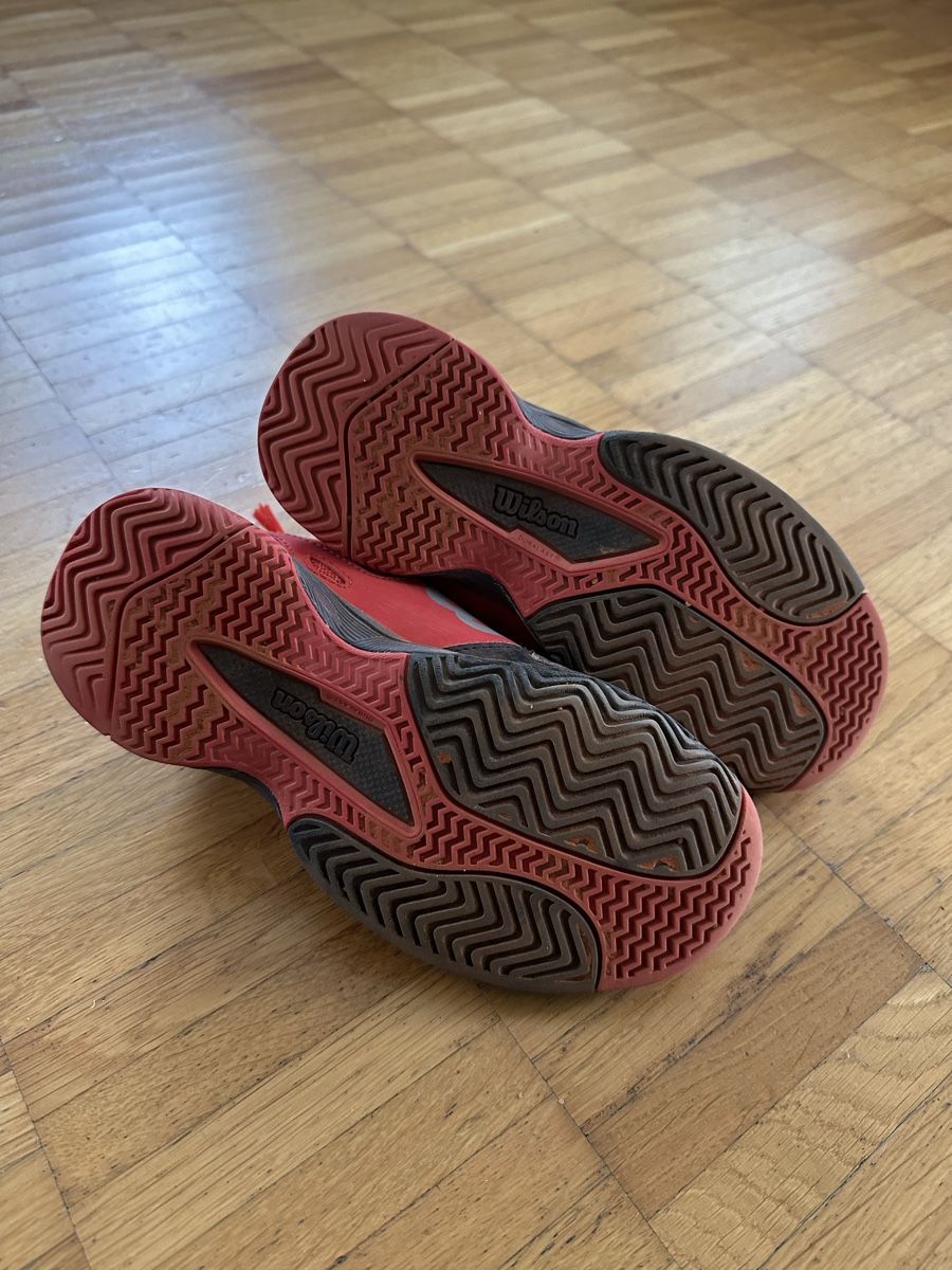 Schuhe für Jungen: Wilson Tennisschuh Kinder Gr.31,5 – Gebraucht aus Wettingen von chatzegras 1
