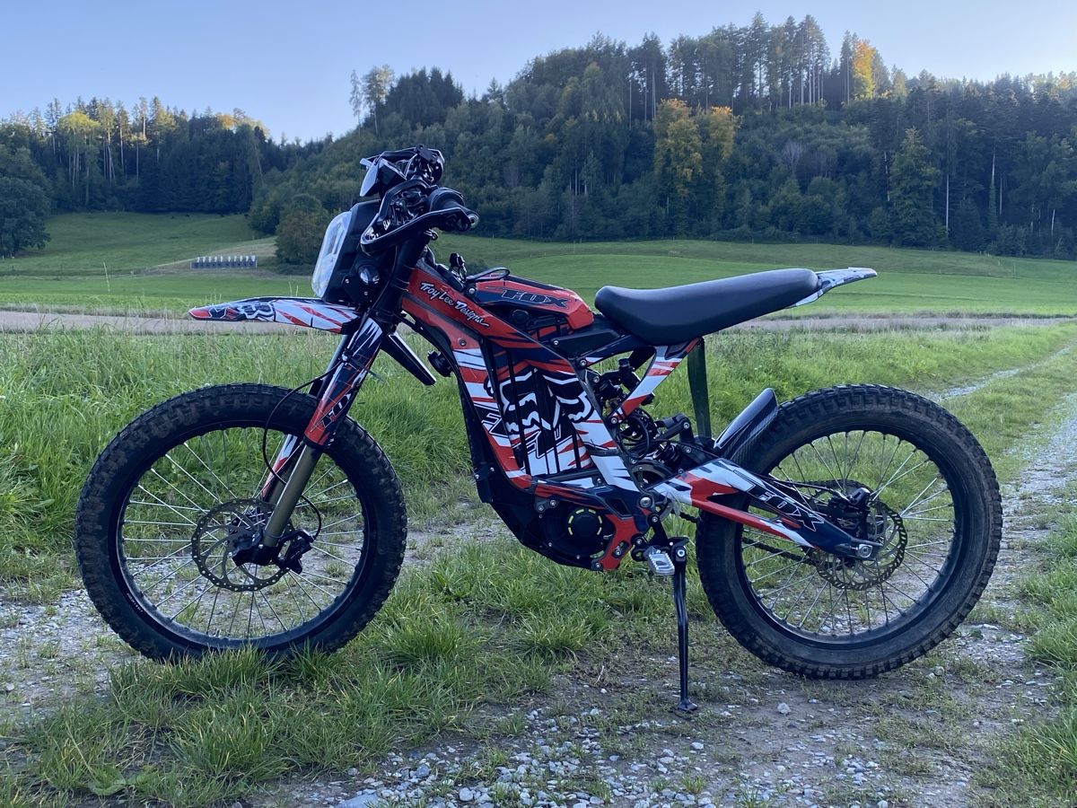 Sur-Ron Enduro: SURRON LIGHT BEE L1e – Gebraucht aus Schüpfen von punisher_115