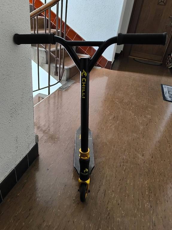 Skateboards: Trottinette freestyle Chilli – Gebraucht aus Lausanne von gri_25tp 1