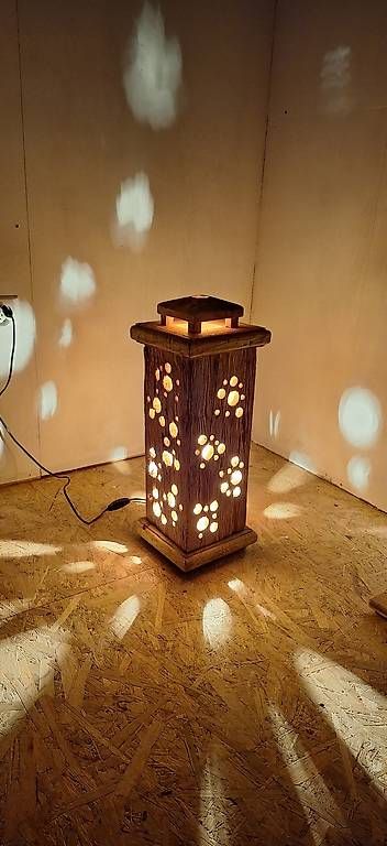 Lampen: Altholz Lampe zu verkaufen – Gebraucht aus Wald ZH von Orgelfreak 1