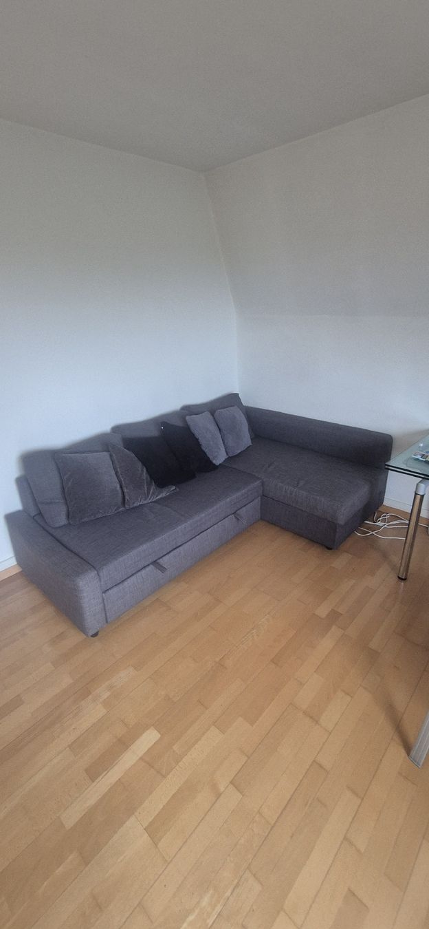Divani: Ecksofa mit Schlaffunktion und Stauraum – Usato da Zürich venduto da fjp_5cv2