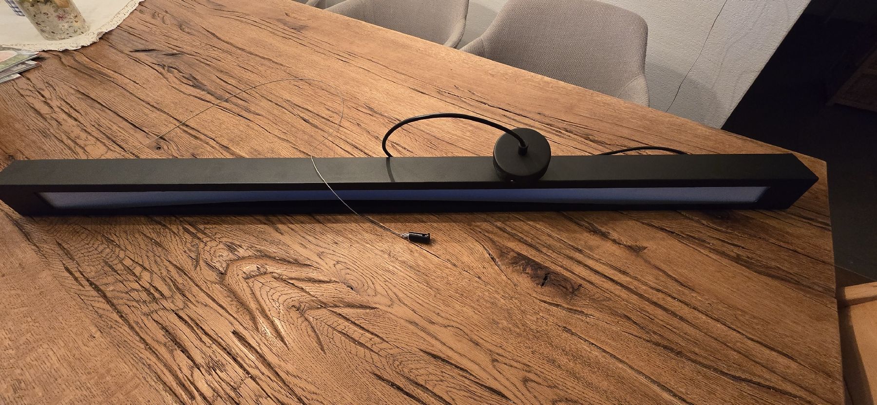 Kronleuchter & Deckenlampen: Hängeleuchte Lungo schwarz, Länge 124cm, neu – Neu (gemäss Beschreibung) aus Oberarth von atty 1