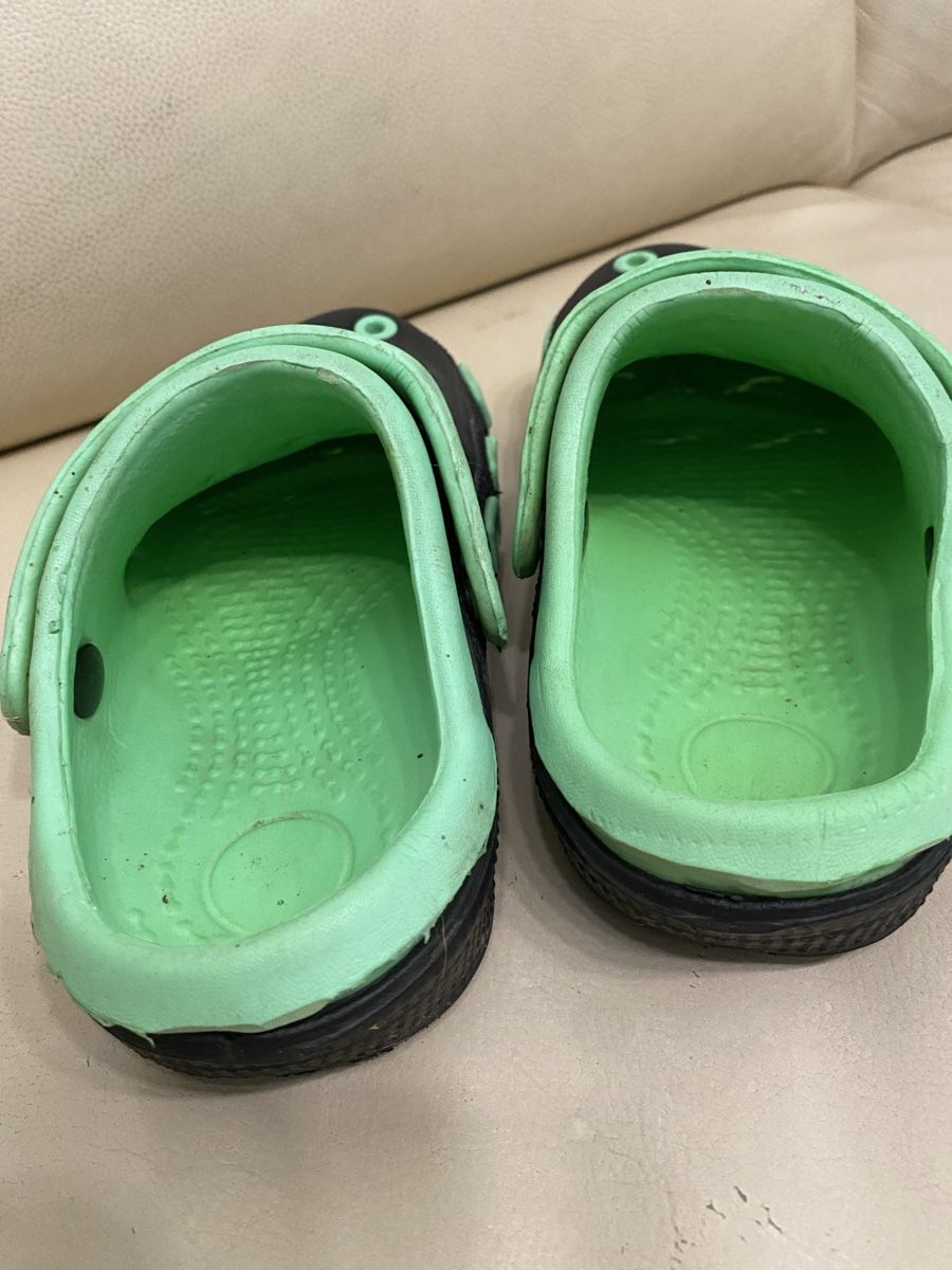 Chaussures garçon: Gartenschuhe Grösse 31 – D'occasion à Grasswil par pp7830 2