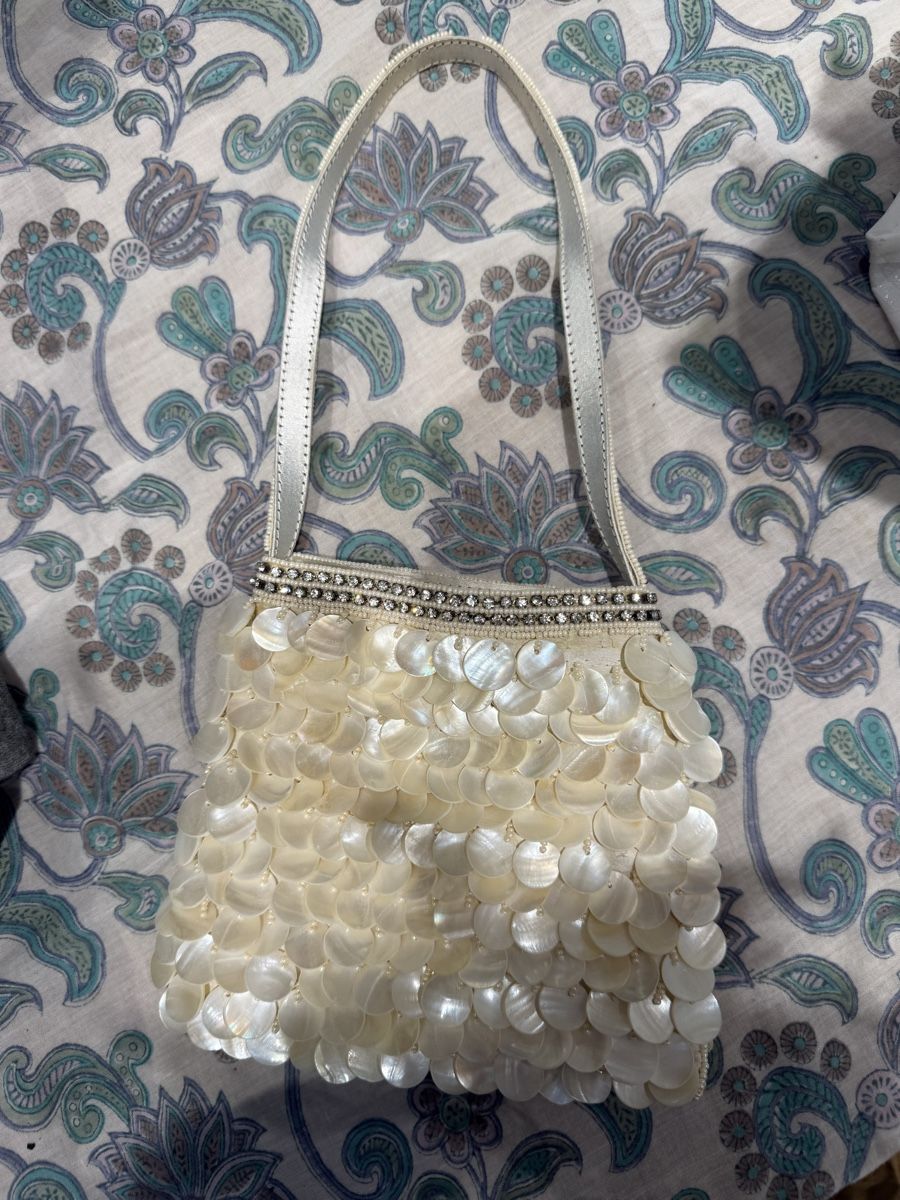 Taschen für Damen: Cocktail Handtasche  – Gebraucht aus Bern von Buusel