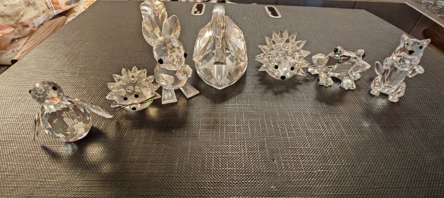 Swarovski Statuette: 7 mal barowski Figuren – Usato da Niederönz venduto da peterklara