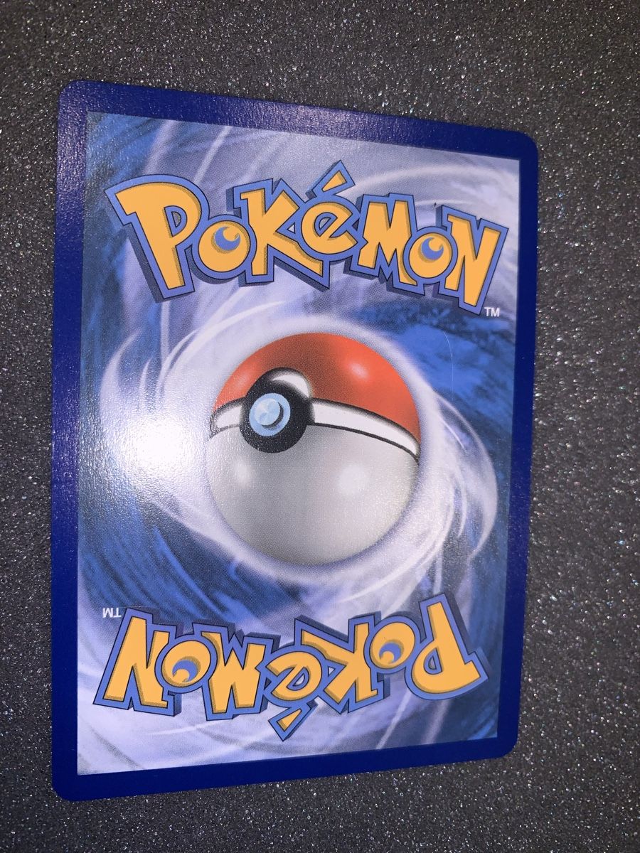 Pokémon Carte collezionabili: Charizard V 019/189 V 220 HP – Usato da Bironico venduto da ars_z6lb 7