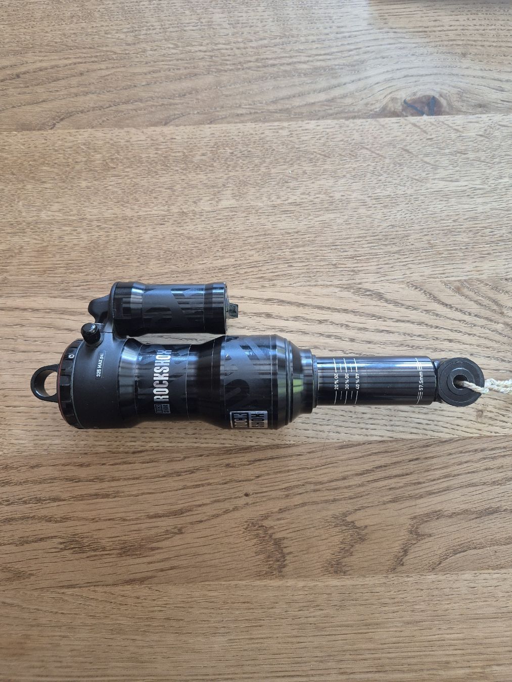 Rockshox Biciclette: RockShox Super Deluxe Ultimate 230x57.5mm – Usato da Sarnen venduto da AdWirz