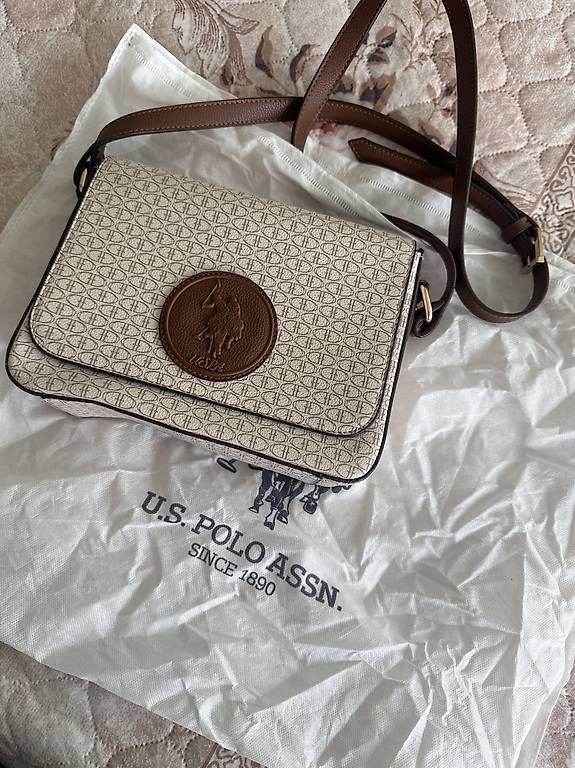 Borse da donna: U.S. POLO ASSN.Umhängetasche – Usato da Kloten venduto da Privat2011