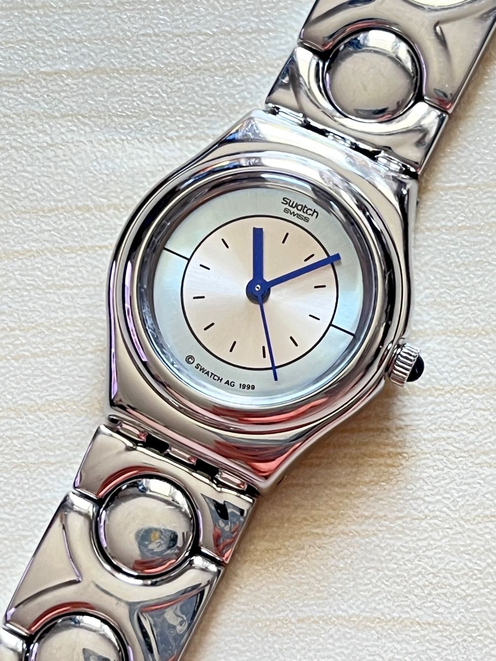 Swatch Orologi: Swatch Damen Armbanduhr – Usato da Grenchen venduto da chththl