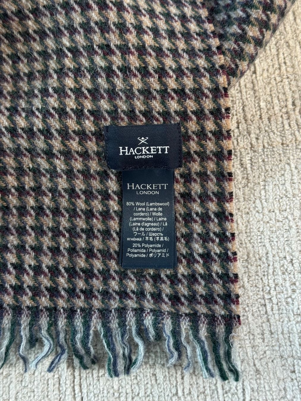 Hackett Foulard & Sciarpe: Hackett Schal – Nuovo (secondo la descrizione) da Horgen venduto da onur_5 3