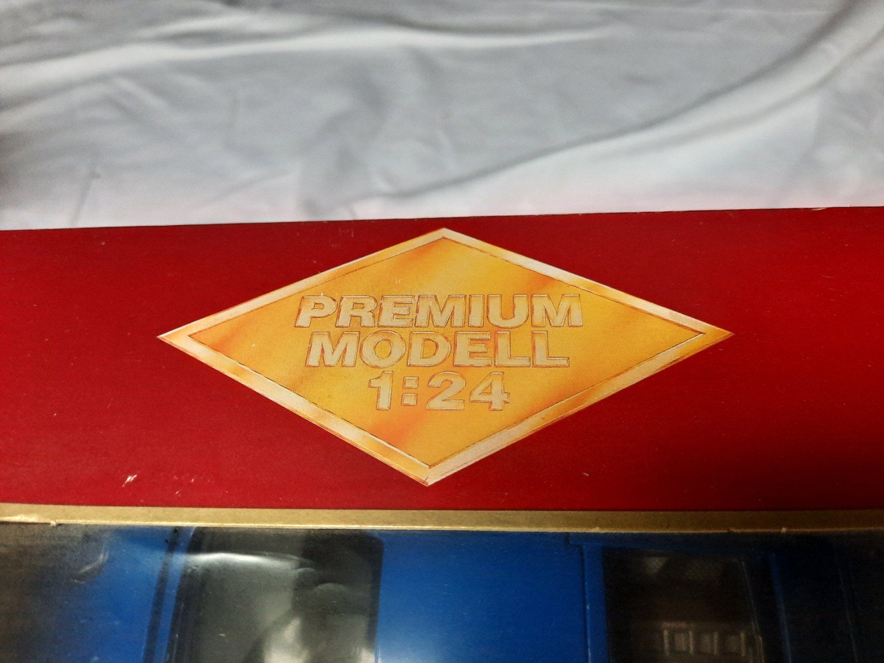 Modellautos: 3 Modellautos, Premium Model 1:24 – Gebraucht aus Weinfelden von JoeBaer 8