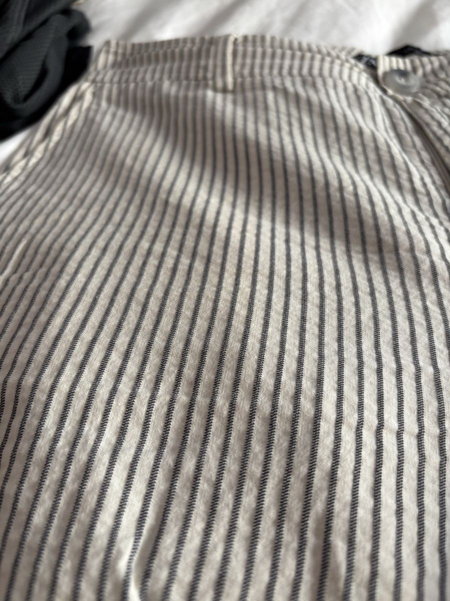 Pantaloni: 2 pantalon d’été  – Usato da Crans-Montana venduto da Jano_brn 2