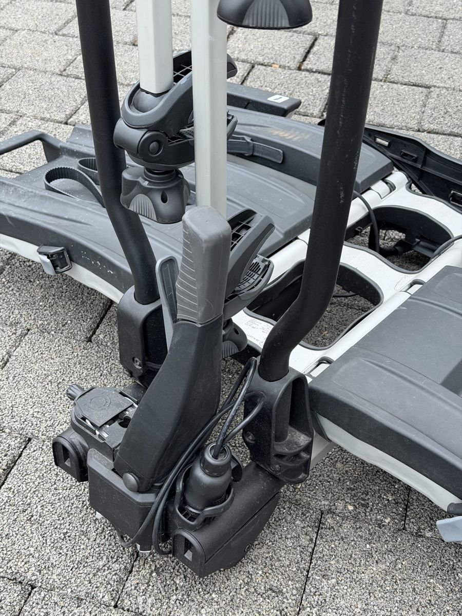 Thule Supporti per biciclette: Fahrradträger Thule EasyFold XT 3 – Usato da Ennetbürgen venduto da Ruvm3io 4