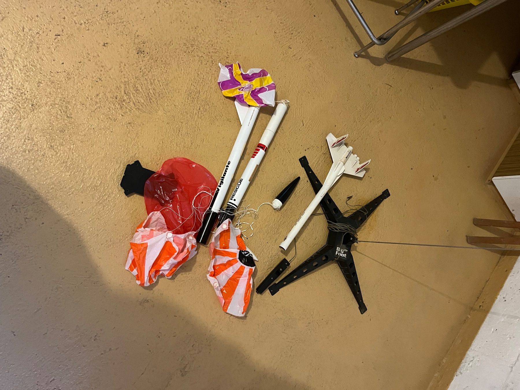Kit di modellismo & Modellini statici: Model Raketen Bauteile – Usato da Kloten venduto da Hpb2 1
