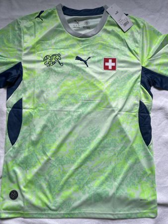 Puma Fussballshirt Schweiz Grösse M neu mit Etikett