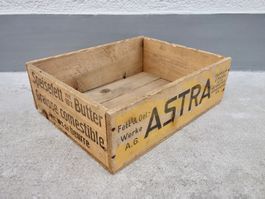 alte Holzkiste Kiste Transportkiste ASTRA FETT STEFFISBURG