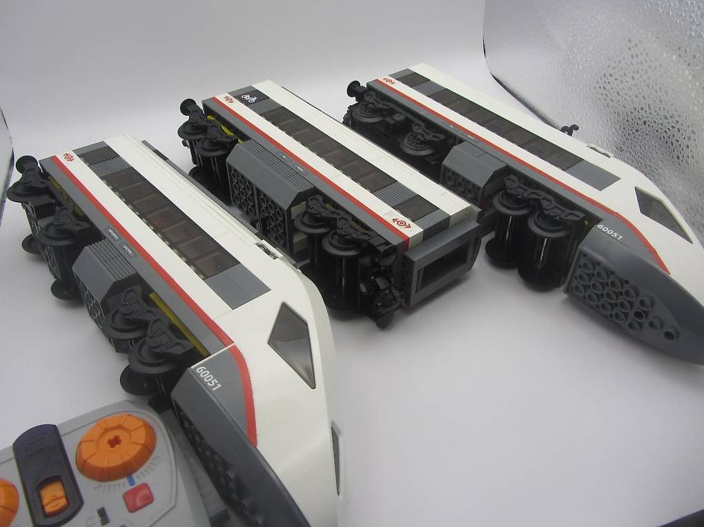 Lego Kit di costruzioni: Legozug Schnellzug 60051 – Usato da Tagelswangen venduto da Fido86 4