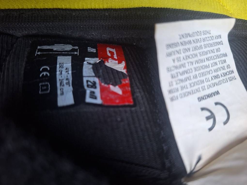 Protezioni & Imbottiture: Hockey Schienbeinschoner  – Usato da Zuoz venduto da Nocino01 2
