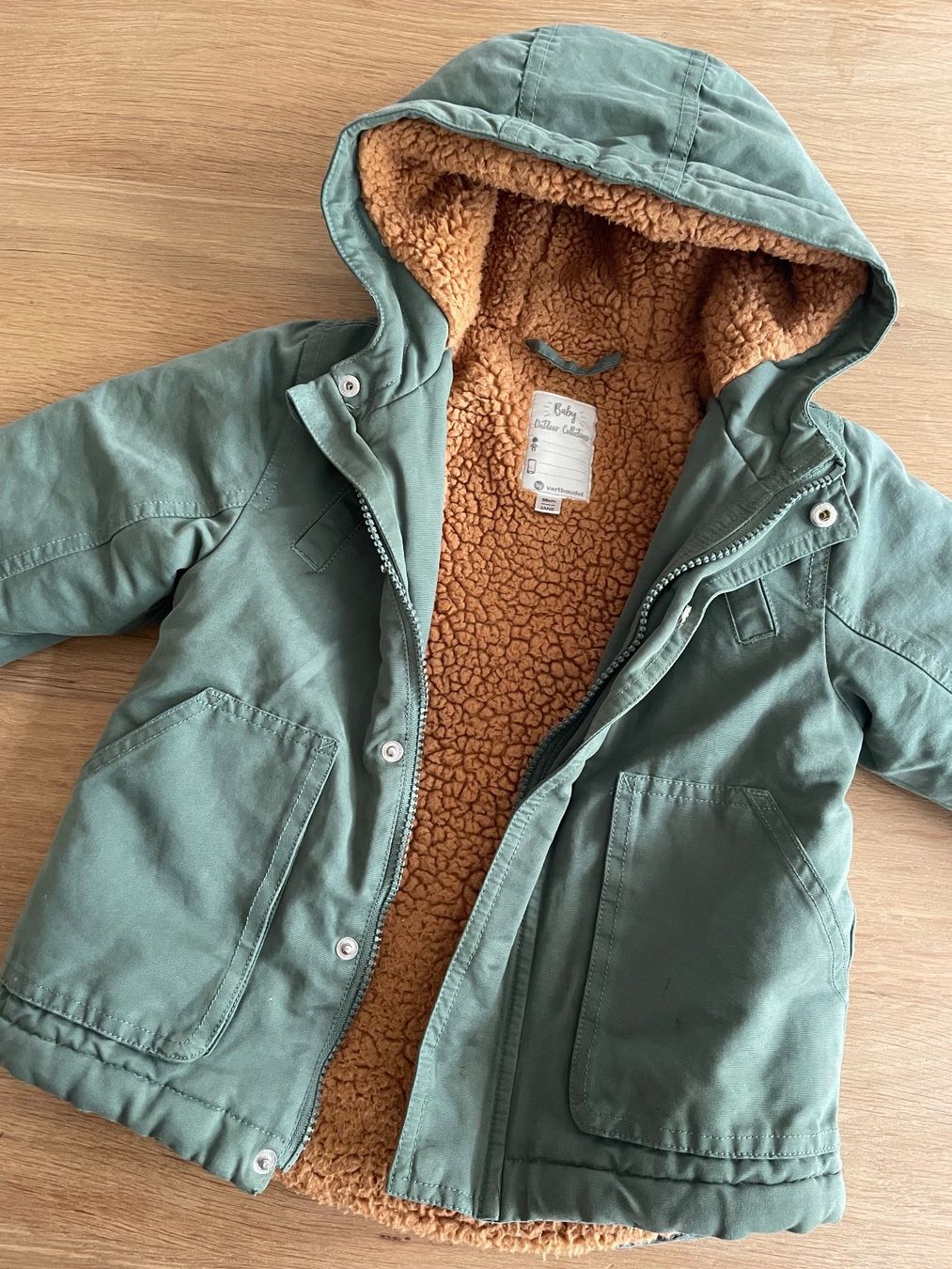 Vertbaudet Giacche & Cappotti: Winter Parka Jacke Gr. 86 Khaki Vertbaudet – Usato da Münchwilen TG venduto da DieVierVilas