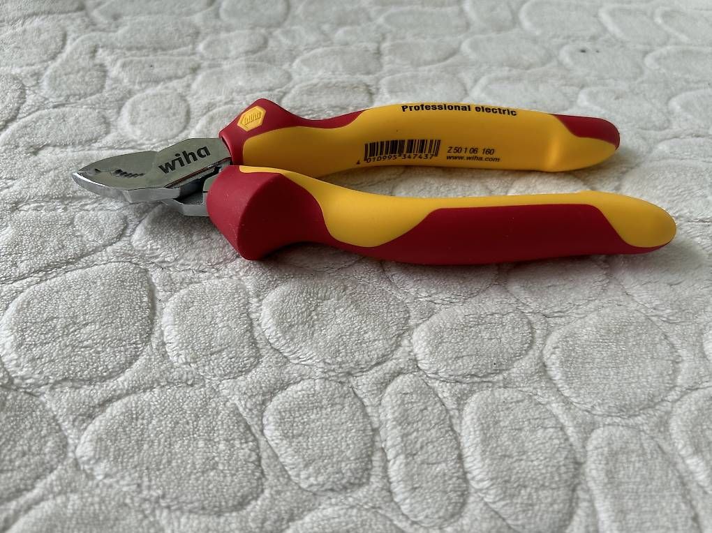 Wiha Tutti gli attrezzi: Seitenschneider 160 mm Wiha – Nuovo (secondo la descrizione) da Sevelen venduto da ZynpYlds 1