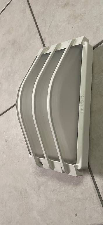 Lampade: Vendo lampada per esterno – Usato da Biasca venduto da gregoriomauro 1