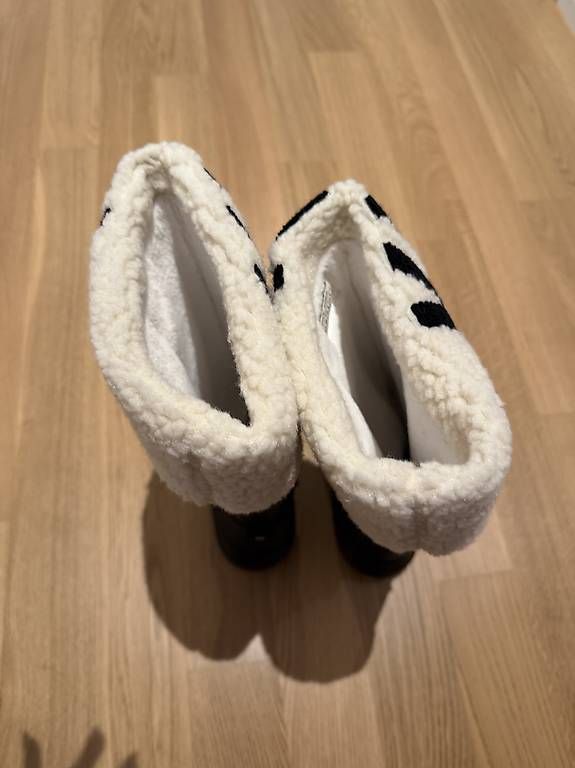 Scarpe da donna: Karel Lagerfeld Boots – Usato da Fribourg venduto da jan_jgw6 3