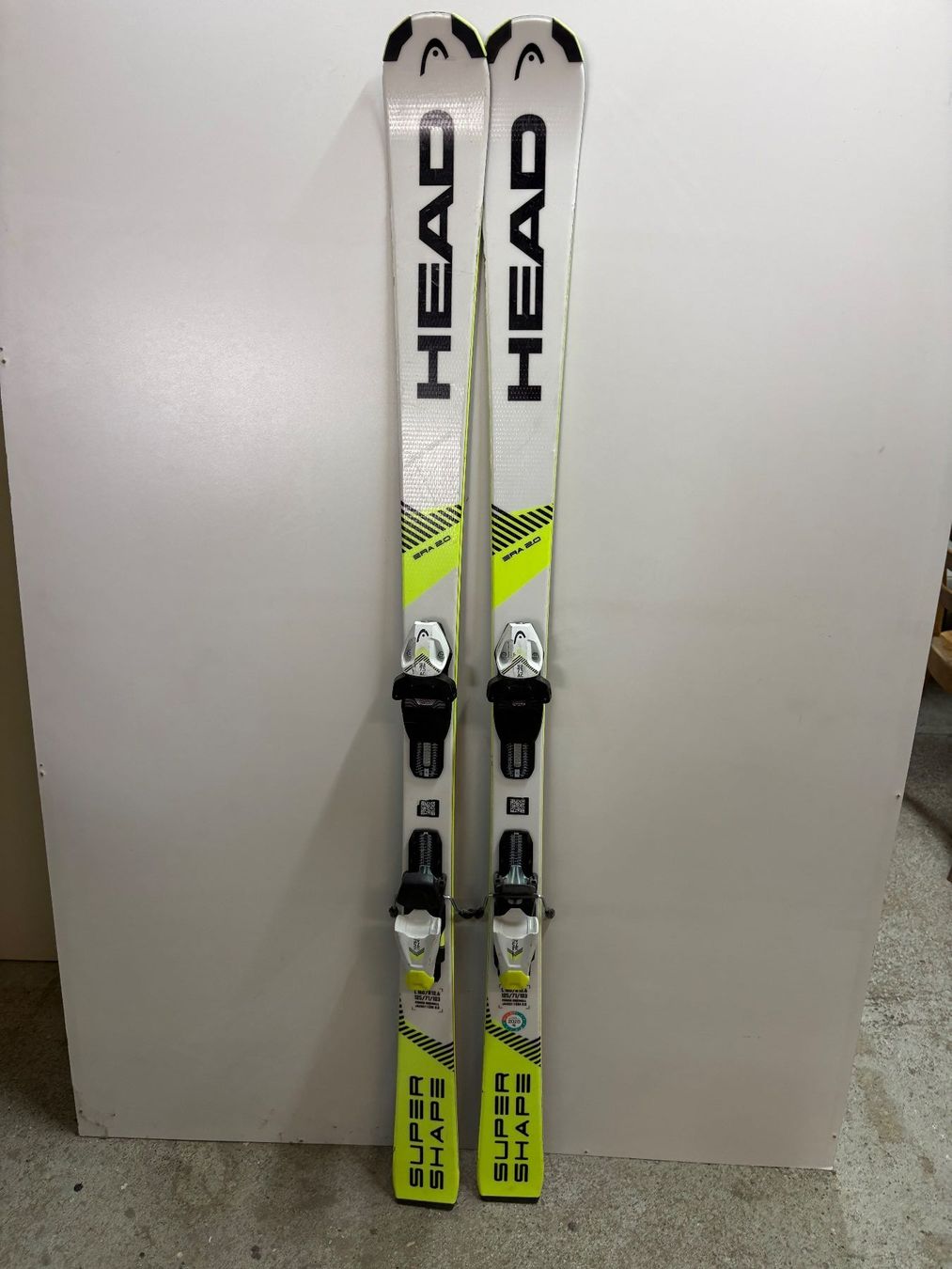 Sci: Head Supershape Ski, Länge 160cm – Usato da Oberentfelden venduto da dar_7gzv