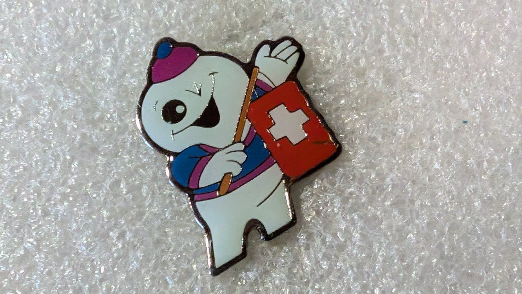 Placchette & Badge: Ansteckpin 221: Maga Bio – Usato da Oppligen venduto da Pin-Fall-Shop