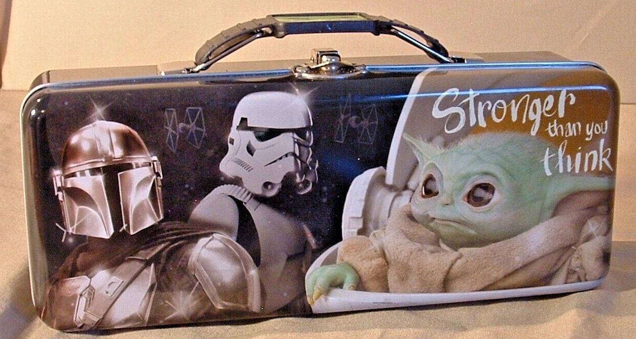Altro in Scrittura & Disegno: Star Wars The Mandalorian tin pencil box – Usato da Rotkreuz venduto da jfc_tj7h