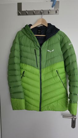 Daunenjacke