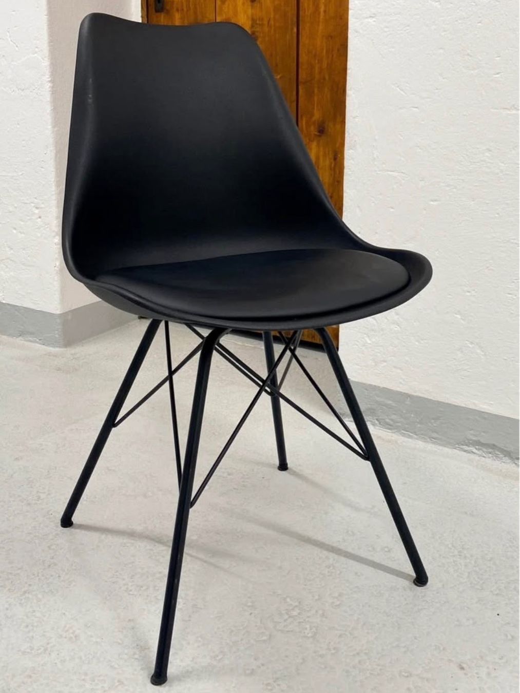 Sedie: Komfortabler moderner Stuhl – Usato da Bern venduto da QualitySecondHand