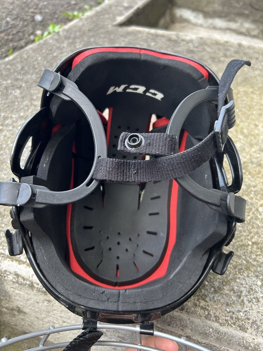Ccm Caschi: Hockeyhelm – Usato da Wimmis venduto da raphunk 2