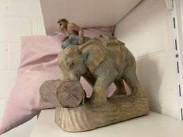Elefantenfigur mit Reiter