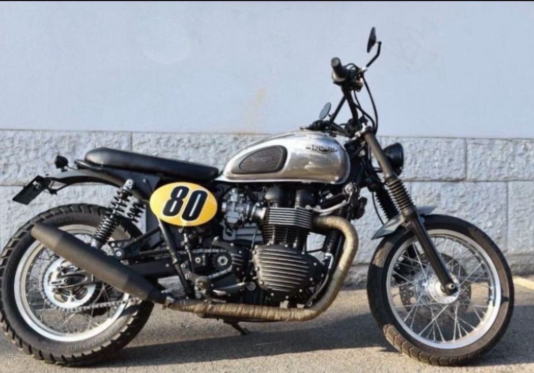 Triumph Strada: Triumph Thruxton – Usato da Gockhausen venduto da Yderf144