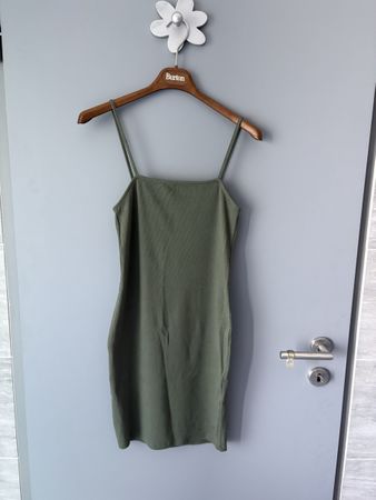 Robe kaki sans manches New Yorker taille 38 neuve