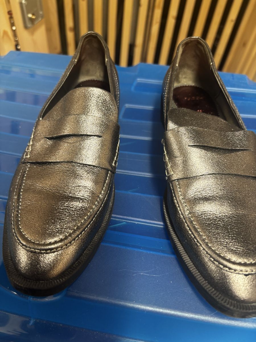Zara Damenschuhe: Zara goldene Loafer Gr. 36 – Gebraucht aus Zürich von engebrunau