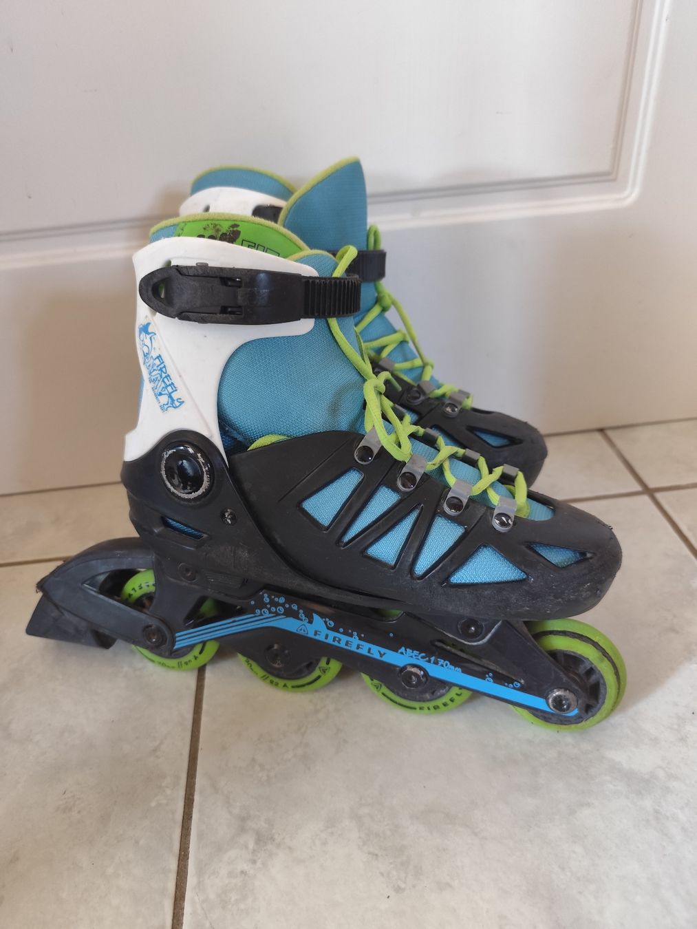 Patins à roul. & inline: Inline Skates Gr. 33-36 – D'occasion à Hittnau par Britta06