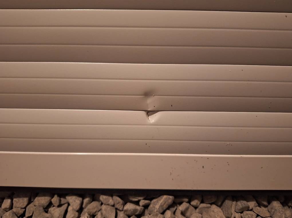 Tende da sole: store/ Vorbaurollladen – Usato da Hergiswil NW venduto da kedova3 3