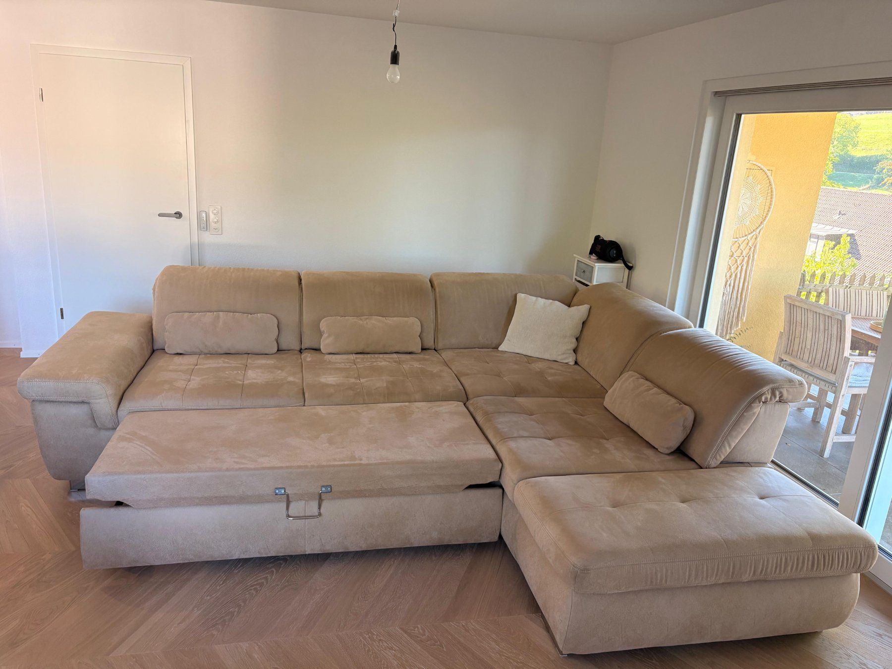 Sofas: Boxspring Ecksofa in Beige 320 x 260 cm mit Bettfunktion – Gebraucht aus Herznach von knr_dg2p 5