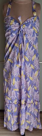 Sommerliches Neckholder Kleid mit Blumenmuster, Grösse M