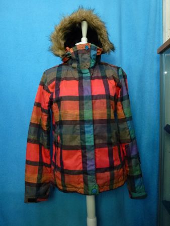 ROXY SKIJACKE GR 38 40 KAPUZE MIT FELL SCHNEEFANG WARM NEU