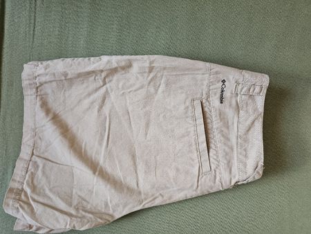 Columbia Shorts beige Grösse 36 guter Zustand