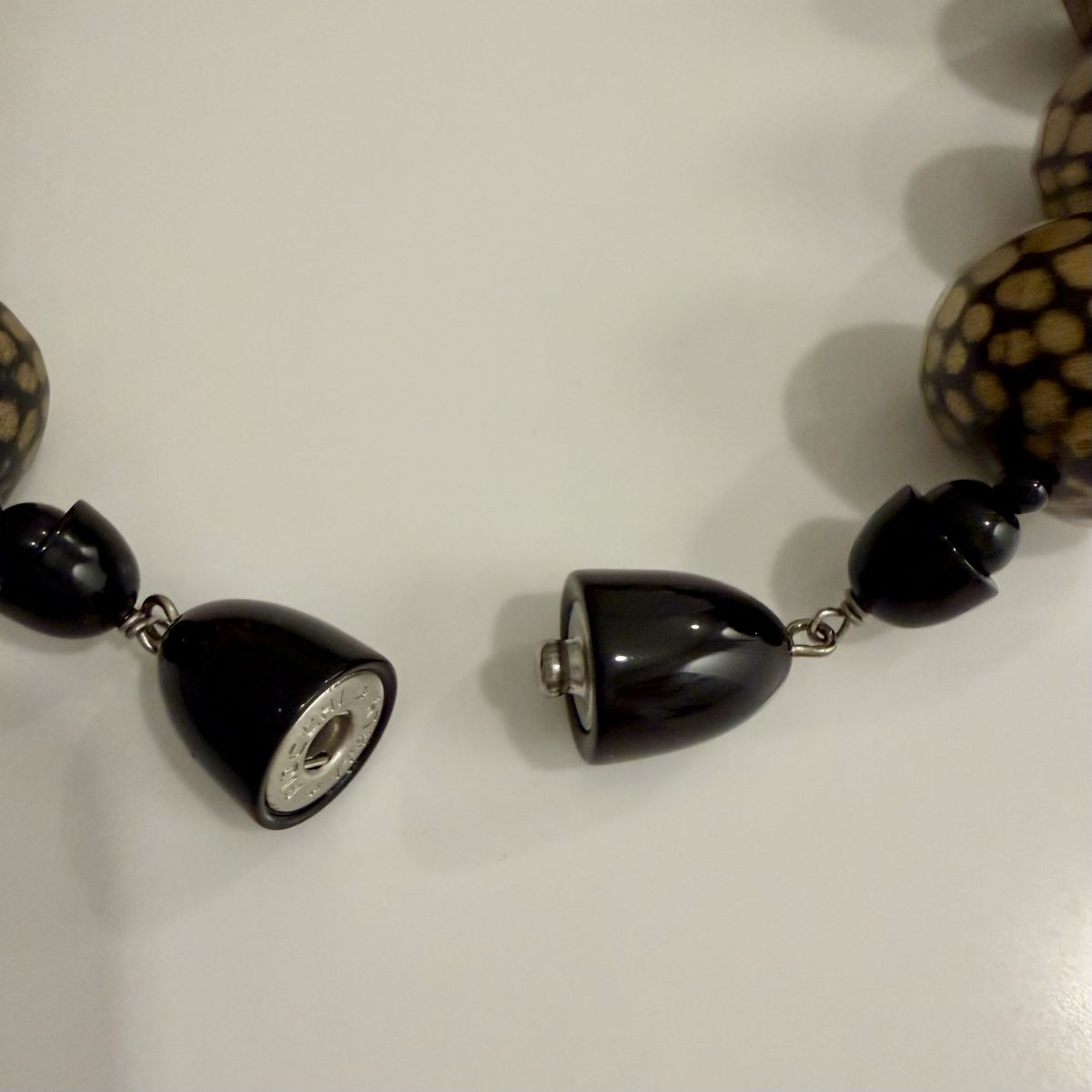 Catenine: Collana in resina Angela Caputi – Usato da Andermatt venduto da DCC_70 4