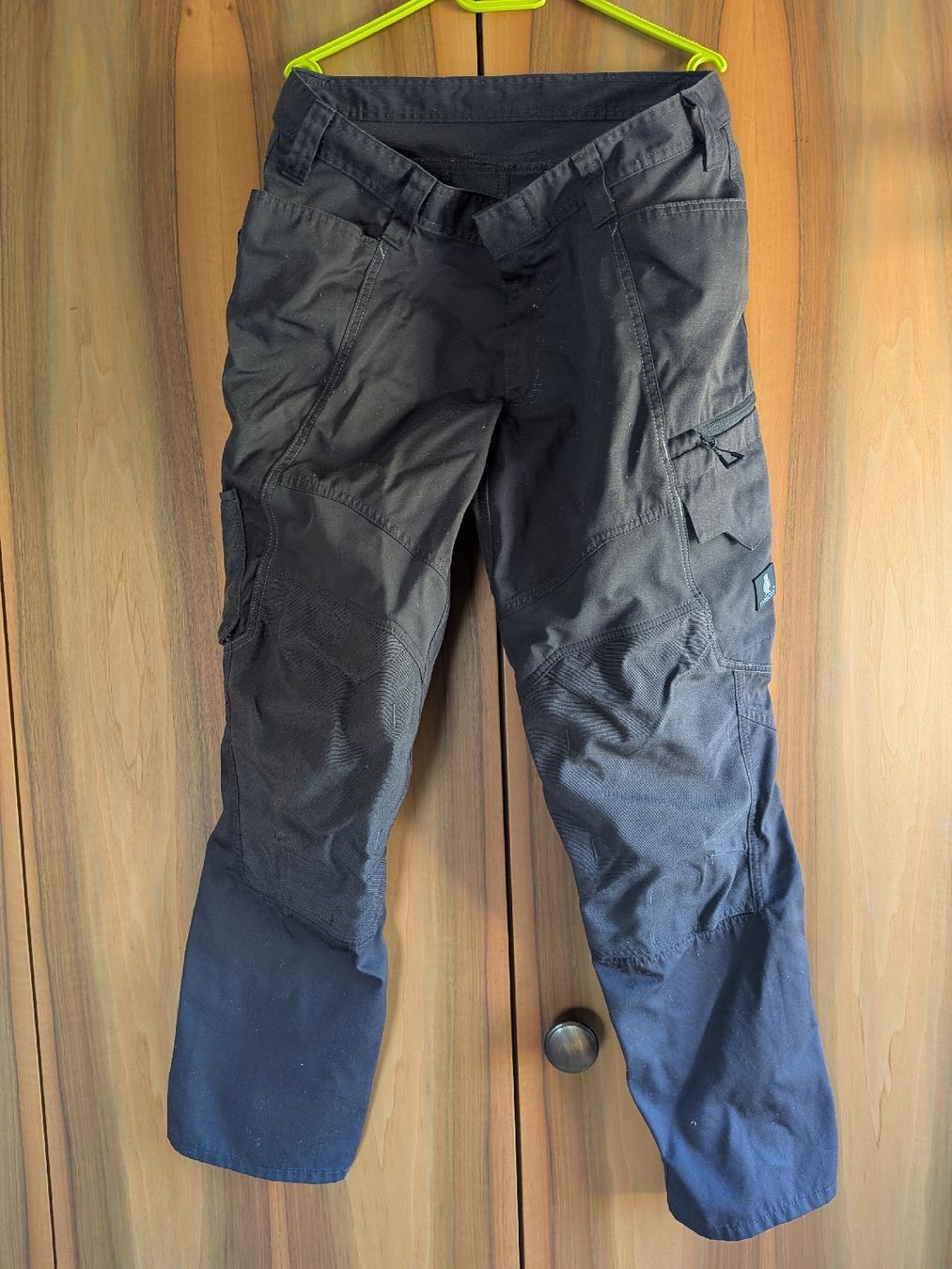 Pantalons: Arbeitshosen MASCOT grösse 49 – D'occasion à Schötz par pemali