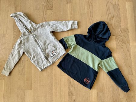 Kapuzenpullover Gr. 122