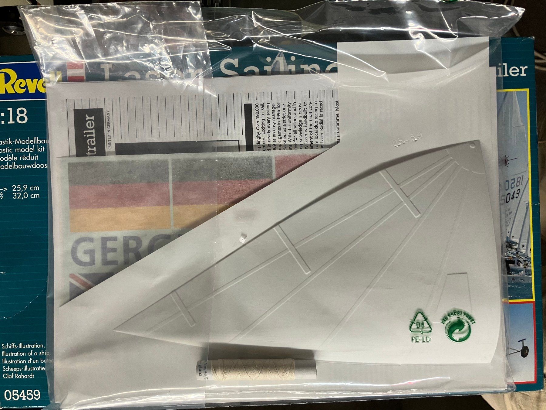 Revell Kit di modellismo & Modellini statici: Voilier type Laser 1:18 Revell – Nuovo e nell'imballaggio originale da Cologny venduto da Thr5167 1
