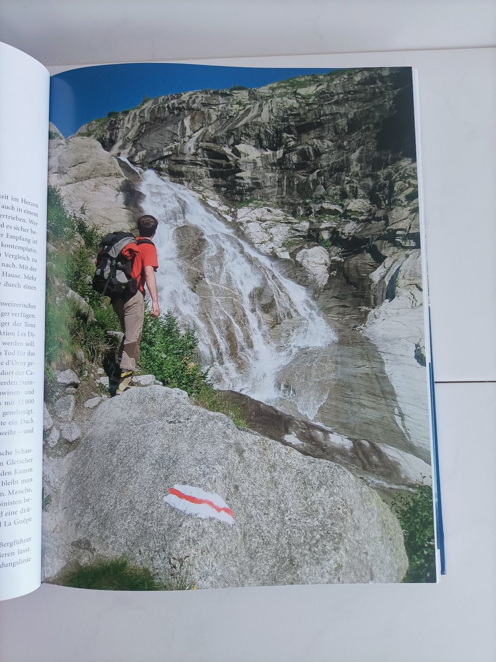 Bücher: Wallis - Das grosse Wanderbuch / Stéphane Maire / AT verlag – Neu und originalverpackt aus crans montana von AB3963 4