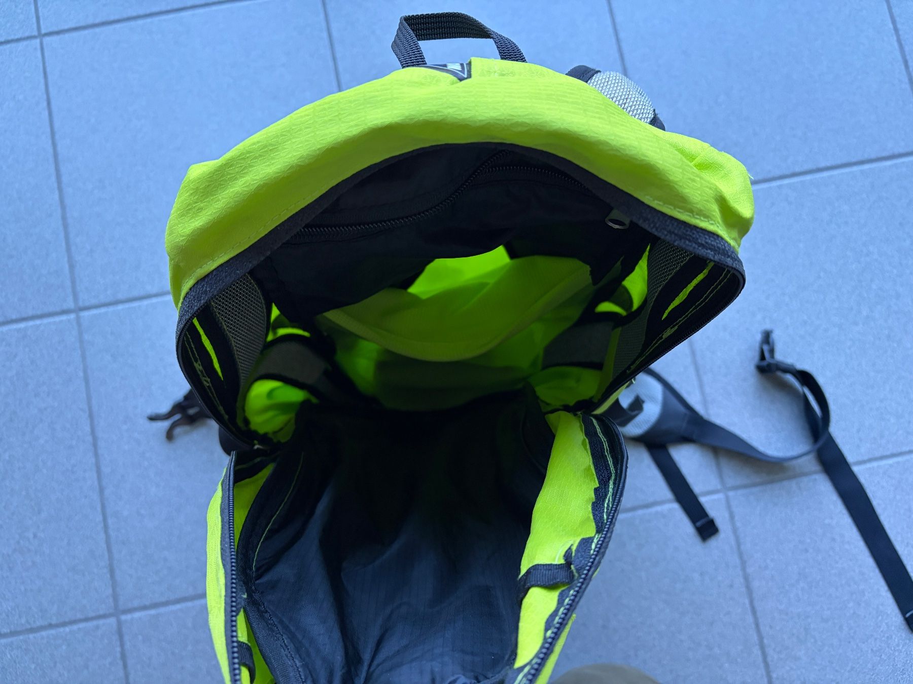 Salewa Zaini: SALEWA Alpine Extrem Racer 18 L Rucksack – Usato da Unterägeri venduto da Sportster0 8