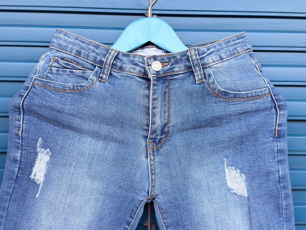 Zebra Jeans: Zebra Denim Destroyed Bermuda-Shorts – Gebraucht aus Thônex von Suisse.Shopping 2