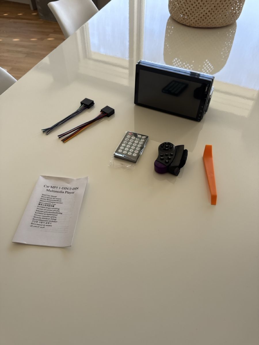 Radios: 2-DIN Autoradio / Multimedia Player mit Touchscreen – Neuf (Voir description) à Kriens par jos_2ktf 1